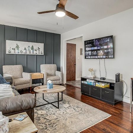 Chic Home With Huge Grassy Yard 7 Mins To Arrowhead Stadium 인데펜던스 외부 사진
