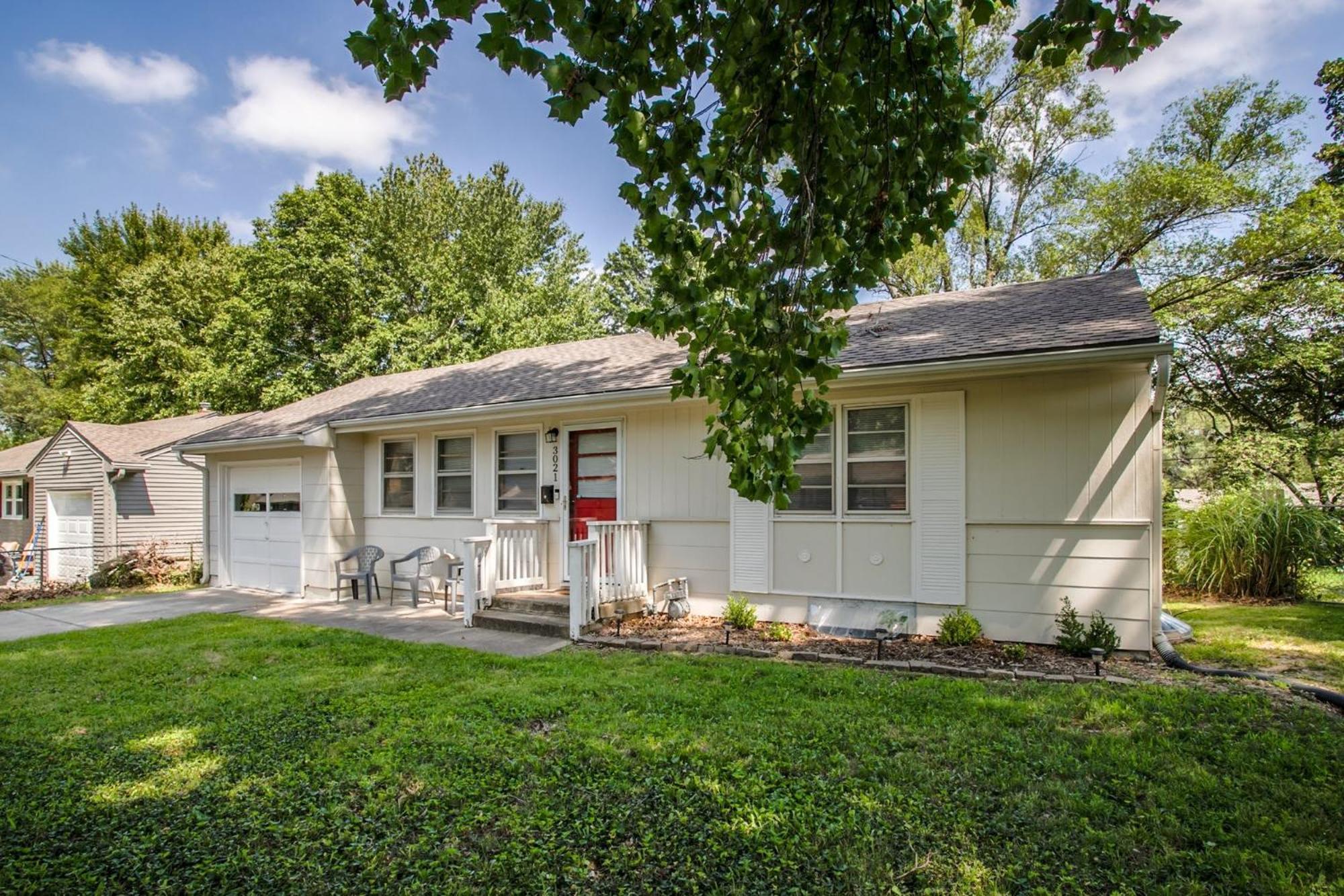 Chic Home With Huge Grassy Yard 7 Mins To Arrowhead Stadium 인데펜던스 외부 사진