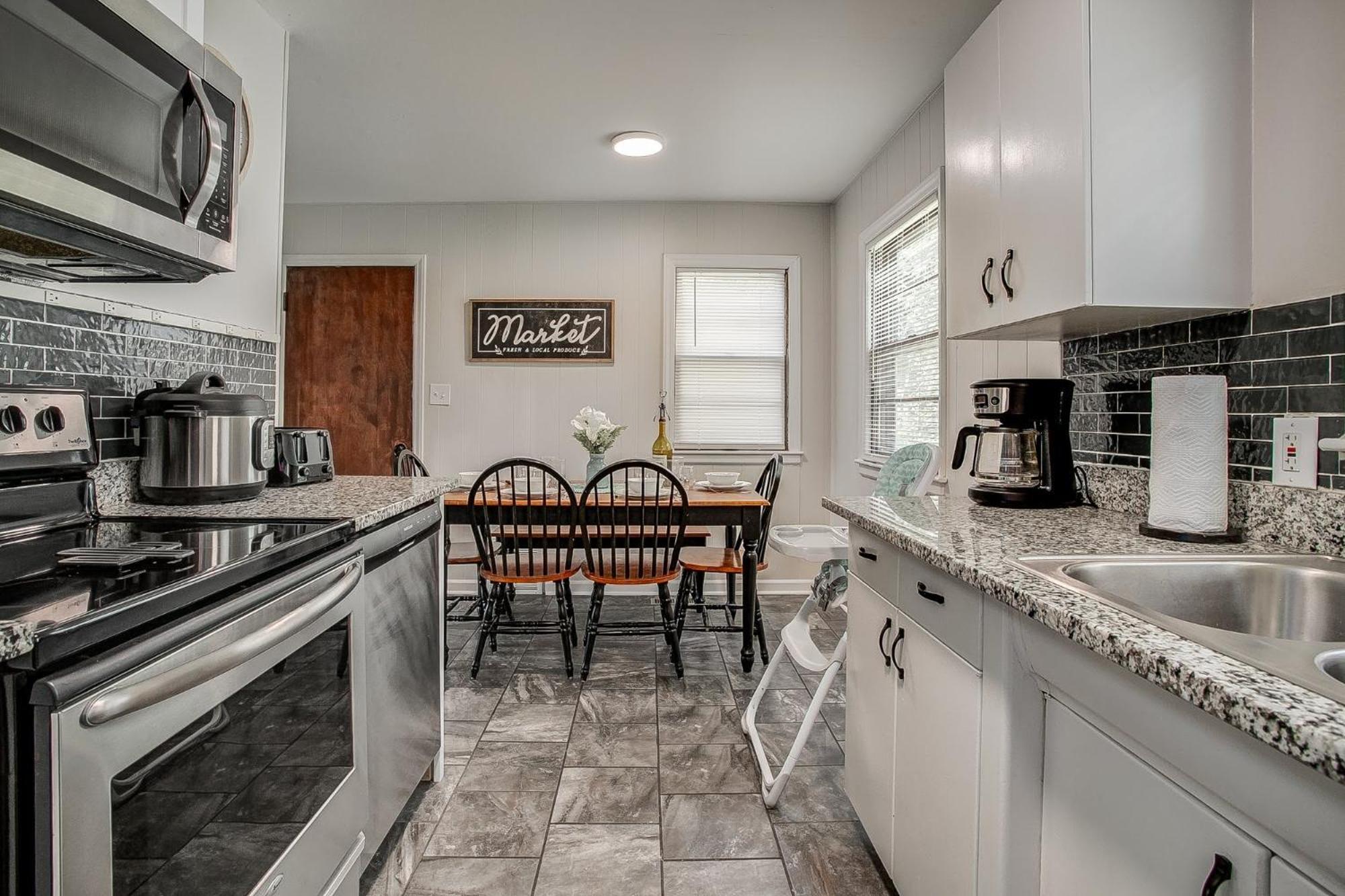 Chic Home With Huge Grassy Yard 7 Mins To Arrowhead Stadium 인데펜던스 외부 사진
